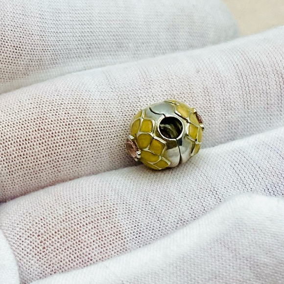 EUC Pandora 791828NBP Sterling Silver Blooming Dahlia Flower Clip Charm - Picture 7 of 13